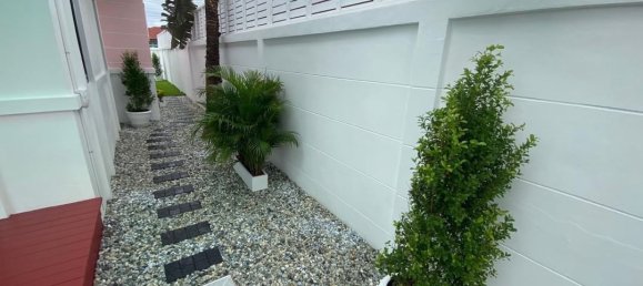 3 bedrooms Villa in Pattaya, Thailand No. 24409 2