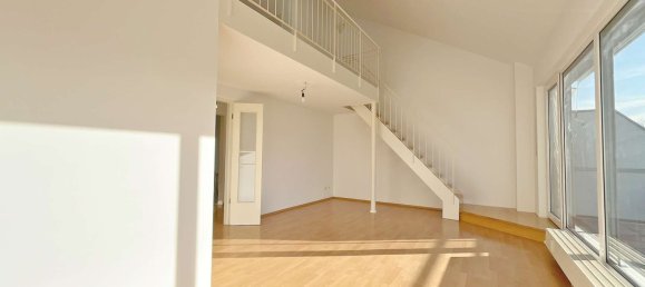 2غرفة منزل ذو طابقين في Munich, Germany رقم 304321 2