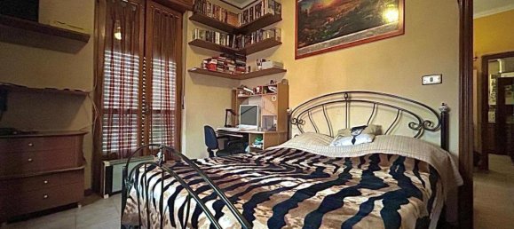 Apartamento de 4 divisões em Turin, Italy N.º 230954 12