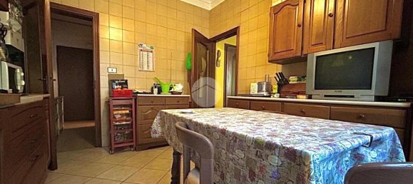 Apartamento de 4 divisões em Turin, Italy N.º 230954 4