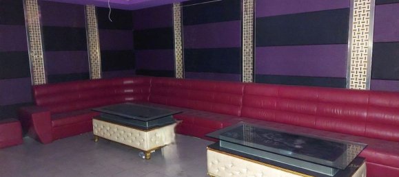 204m² Commercial property in Castel Maggiore, Italy No. 375079 7