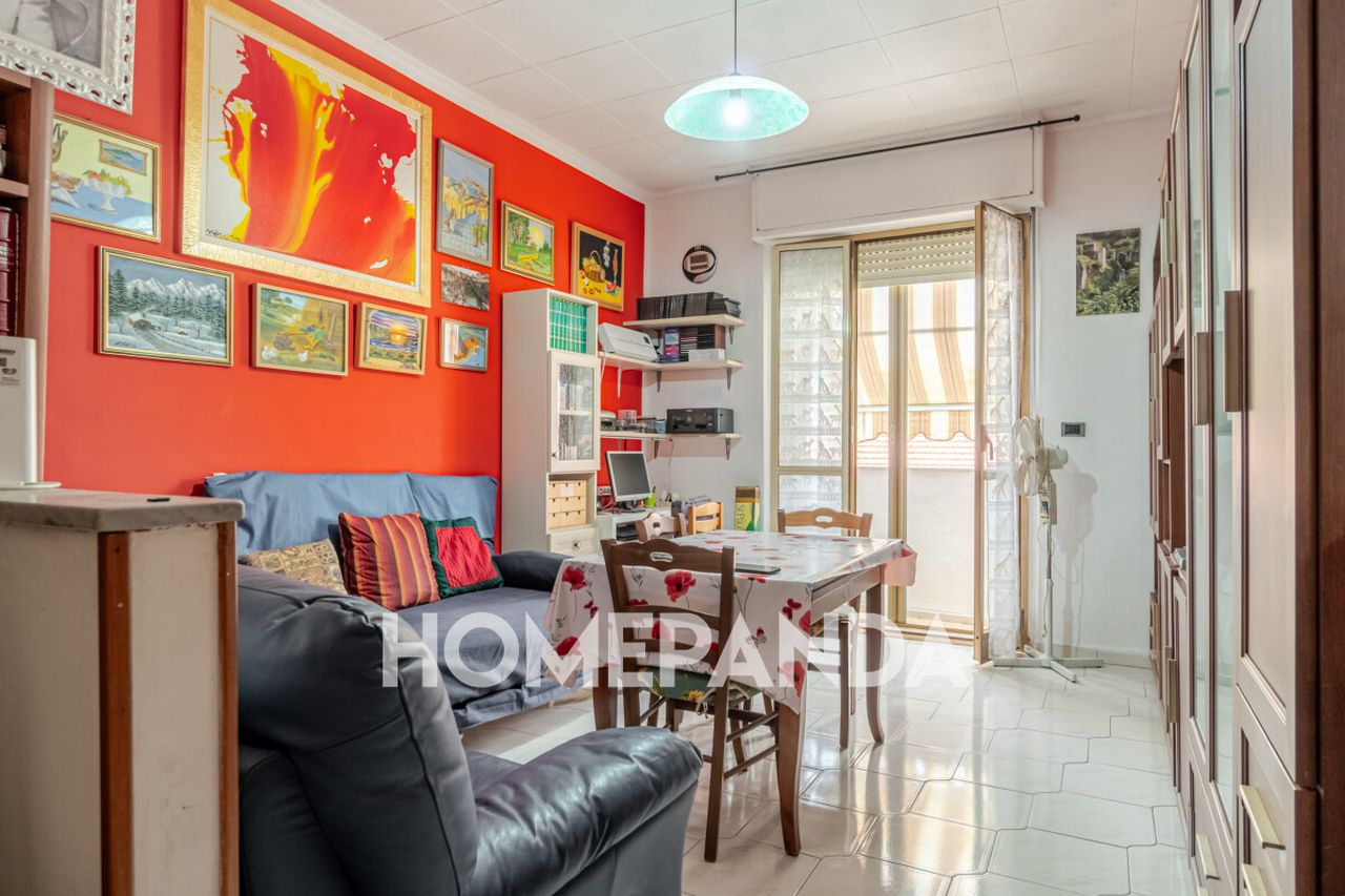 3 rooms Apartment in Turin, Italy No. 315868