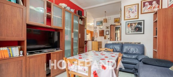 3 rooms Apartment in Turin, Italy No. 315868 3