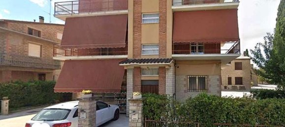 4 bedrooms Apartment in Marsciano, Italy No. 333314 13