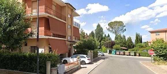 4 bedrooms Apartment in Marsciano, Italy No. 333314 8