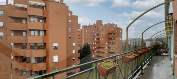 3 rooms Penthouse in Monza, Italy No. 32881 4