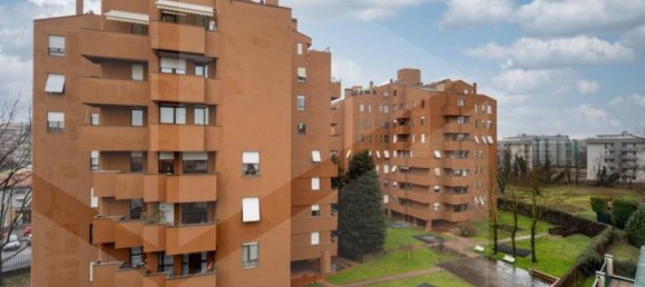 3 rooms Penthouse in Monza, Italy No. 32881 9