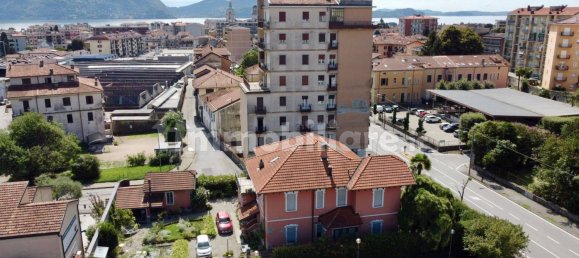 Вилла с 6 спальнями в Вербания, Италия № 265914 2