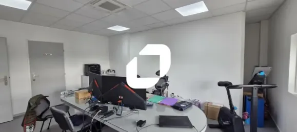 Офис 102м² в Бюсси-Сен-Жорж, Франция № 302392 6