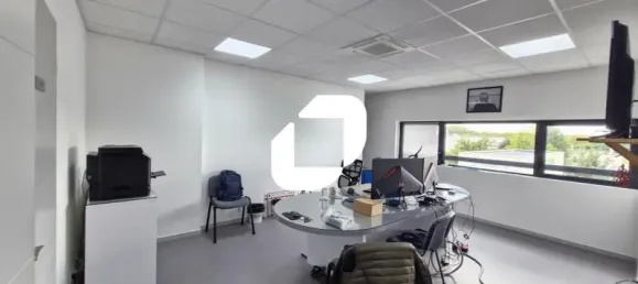 Офис 102м² в Бюсси-Сен-Жорж, Франция № 302392 5