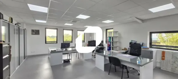 Офис 102м² в Бюсси-Сен-Жорж, Франция № 302392 2