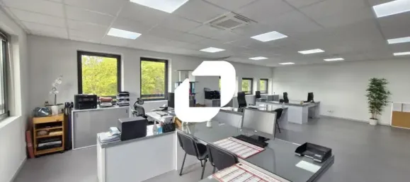 Офис 102м² в Бюсси-Сен-Жорж, Франция № 302392 3