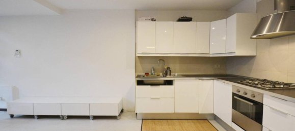 2-Zimmer Wohnung in Milan, Italy, Nr. 241862 2