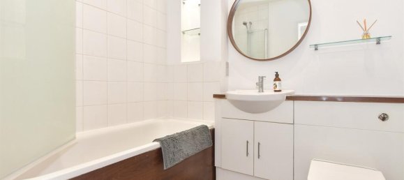 2 Schlafzimmer Haus in Essex, United Kingdom, Nr. 4153 6