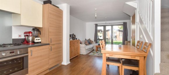 2 Schlafzimmer Haus in Essex, United Kingdom, Nr. 4153 3