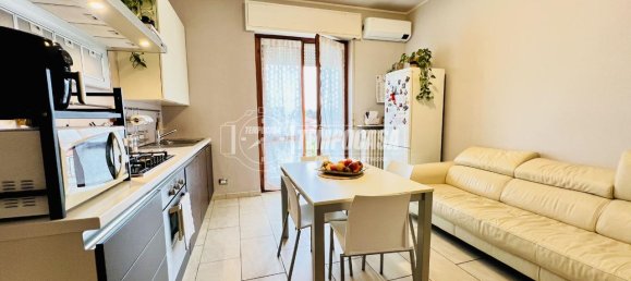 3-salle Appartement à Lonate Pozzolo, Italy No. 155466 6