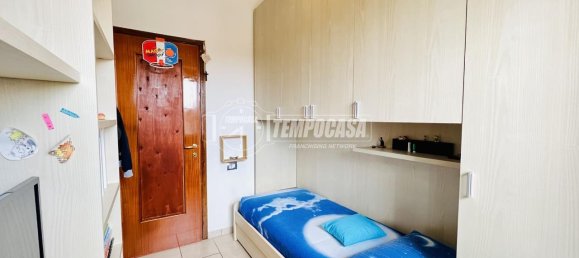 3-salle Appartement à Lonate Pozzolo, Italy No. 155466 17