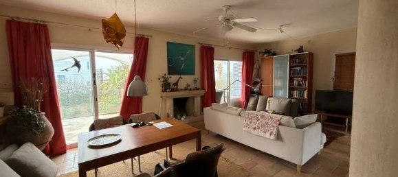 5 bedrooms Commercial property in Chloraka, Cyprus No. 18243 6