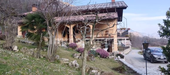 4 bedrooms Villa in Aisone, Italy No. 203377 7