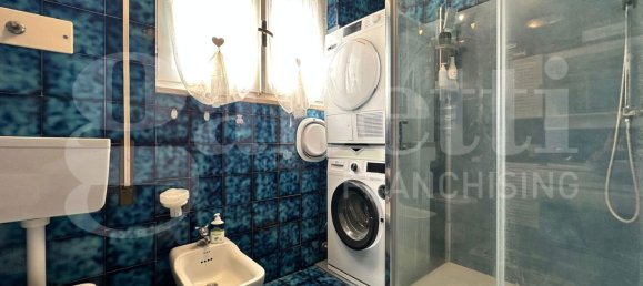 4 rooms Apartment in Rome, Italy No. 312338 24