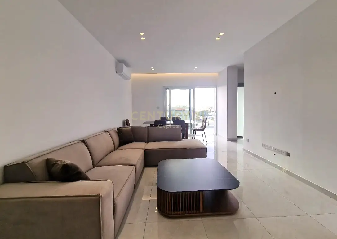 Ático de 3 dormitorios en Limassol, Cyprus No. 4485