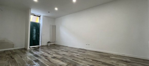 2 rooms Apartment in Lissone, Italy No. 218271 2