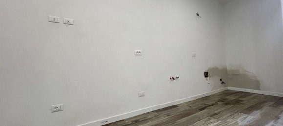 2 rooms Apartment in Lissone, Italy No. 218271 6