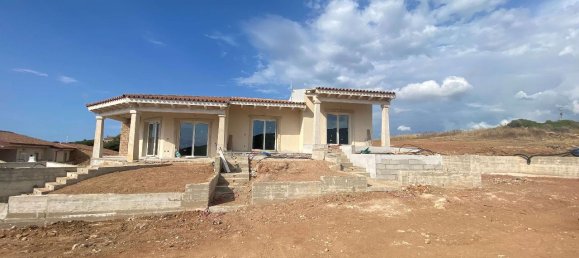 Casa de 3 habitaciónes en Trinità d'Agultu e Vignola, Italy No. 107241 16