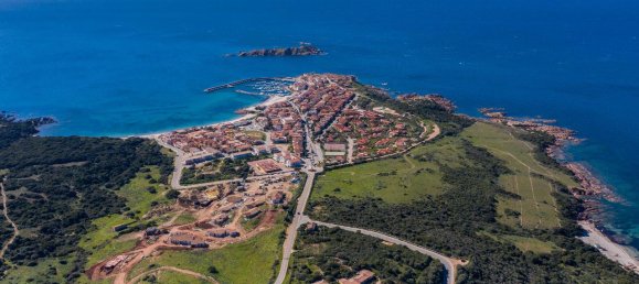 Casa de 3 habitaciónes en Trinità d'Agultu e Vignola, Italy No. 107241 34
