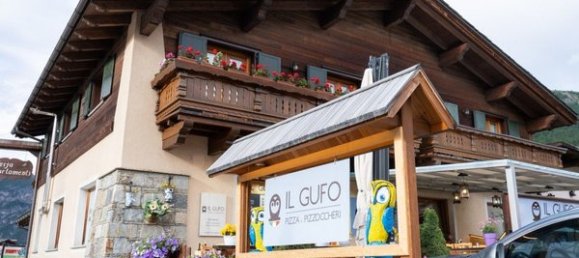 Коммерческая недвижимость 170м² в Ливиньо, Италия № 187196 3