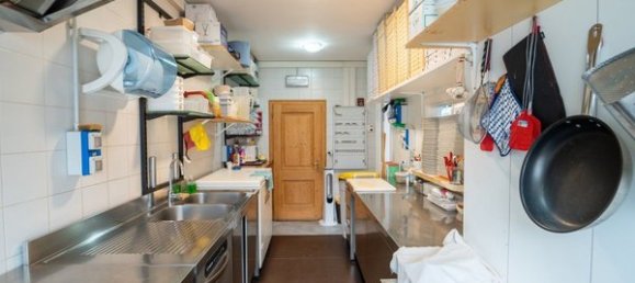 Коммерческая недвижимость 170м² в Ливиньо, Италия № 187196 17