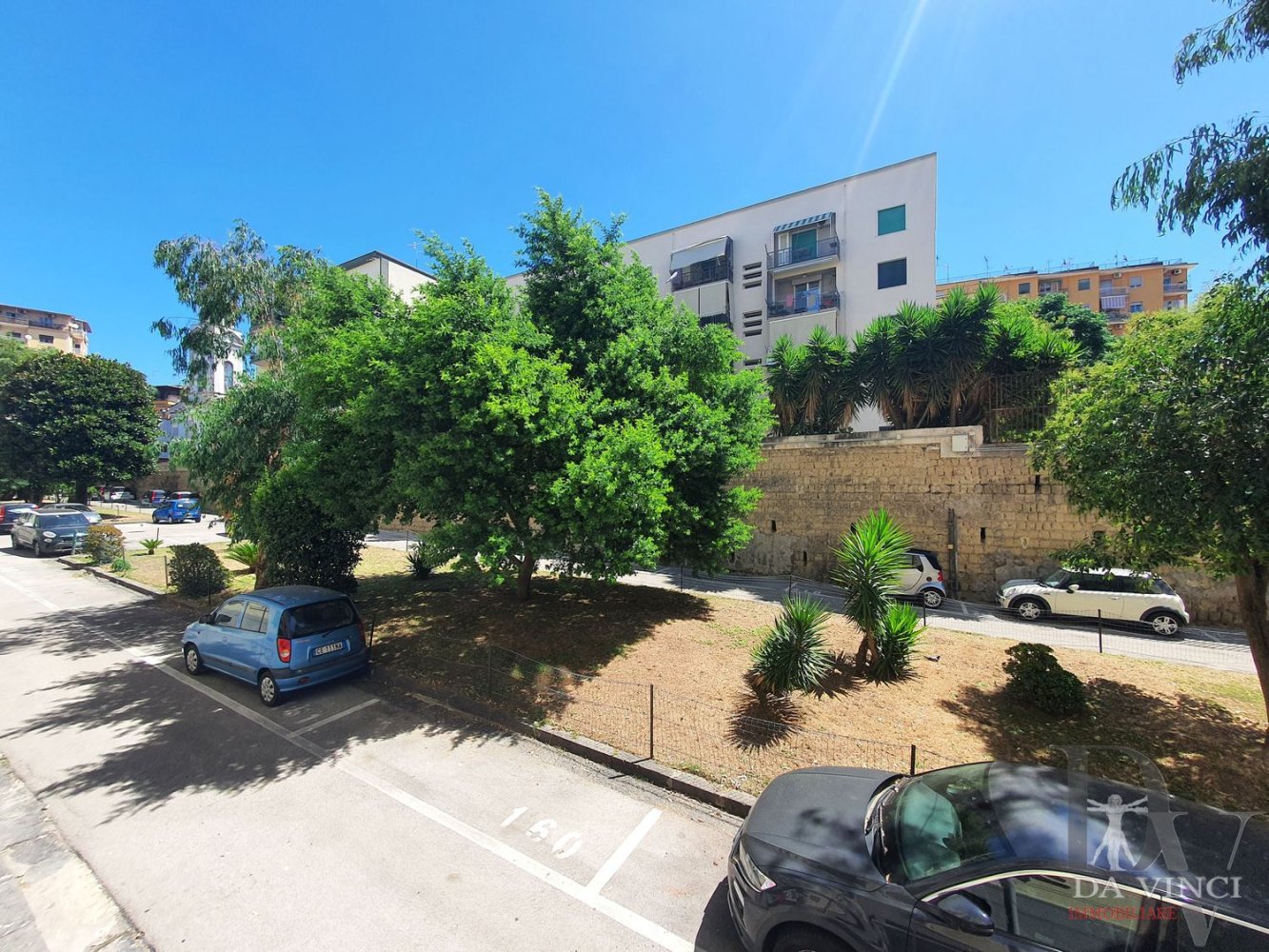 3 Schlafzimmer Wohnung in Naples, Italy, Nr. 402529