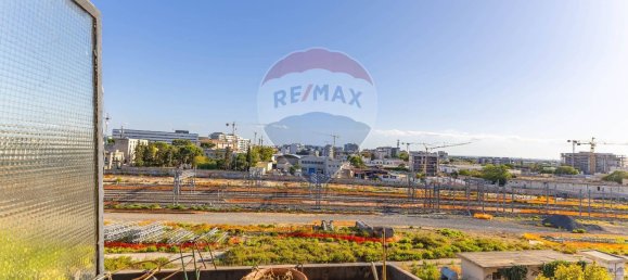 Apartamento de 4 dormitorios en Bari, Italy No. 344145 31