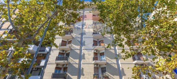 Apartamento de 4 dormitorios en Bari, Italy No. 344145 25