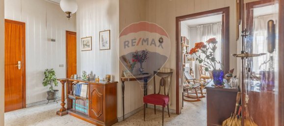 Apartamento de 4 dormitorios en Bari, Italy No. 344145 9