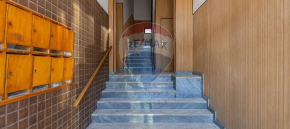 Apartamento de 4 dormitorios en Bari, Italy No. 344145 30