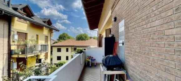 3غرفة شقة في Seregno, Italy رقم 23936 63