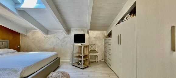 3غرفة شقة في Seregno, Italy رقم 23936 107