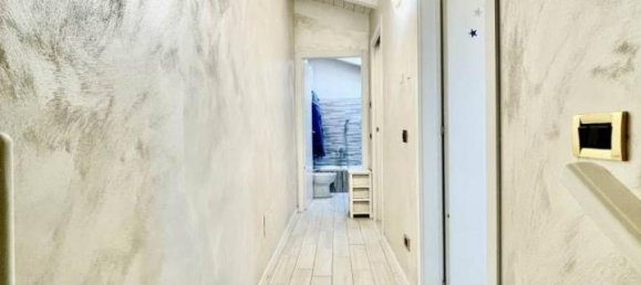 3غرفة شقة في Seregno, Italy رقم 23936 96