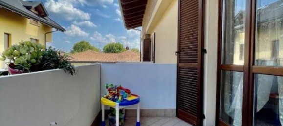 3غرفة شقة في Seregno, Italy رقم 23936 18