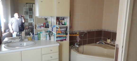 4 rooms House in Ferrieres-en-Gatinais, France No. 215764 4