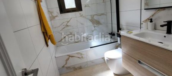 3 bedrooms House in San Miguel de Salinas, Spain No. 162593 12