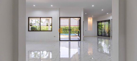 Дом 130м² в Паттайя, Таиланд № 68867 8