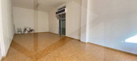2 rooms Commercial property in Bitonto, Italy No. 19050 10