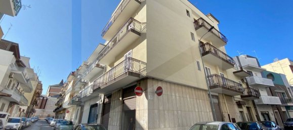 2 rooms Commercial property in Bitonto, Italy No. 19050 2
