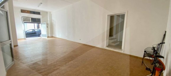 2 rooms Commercial property in Bitonto, Italy No. 19050 3