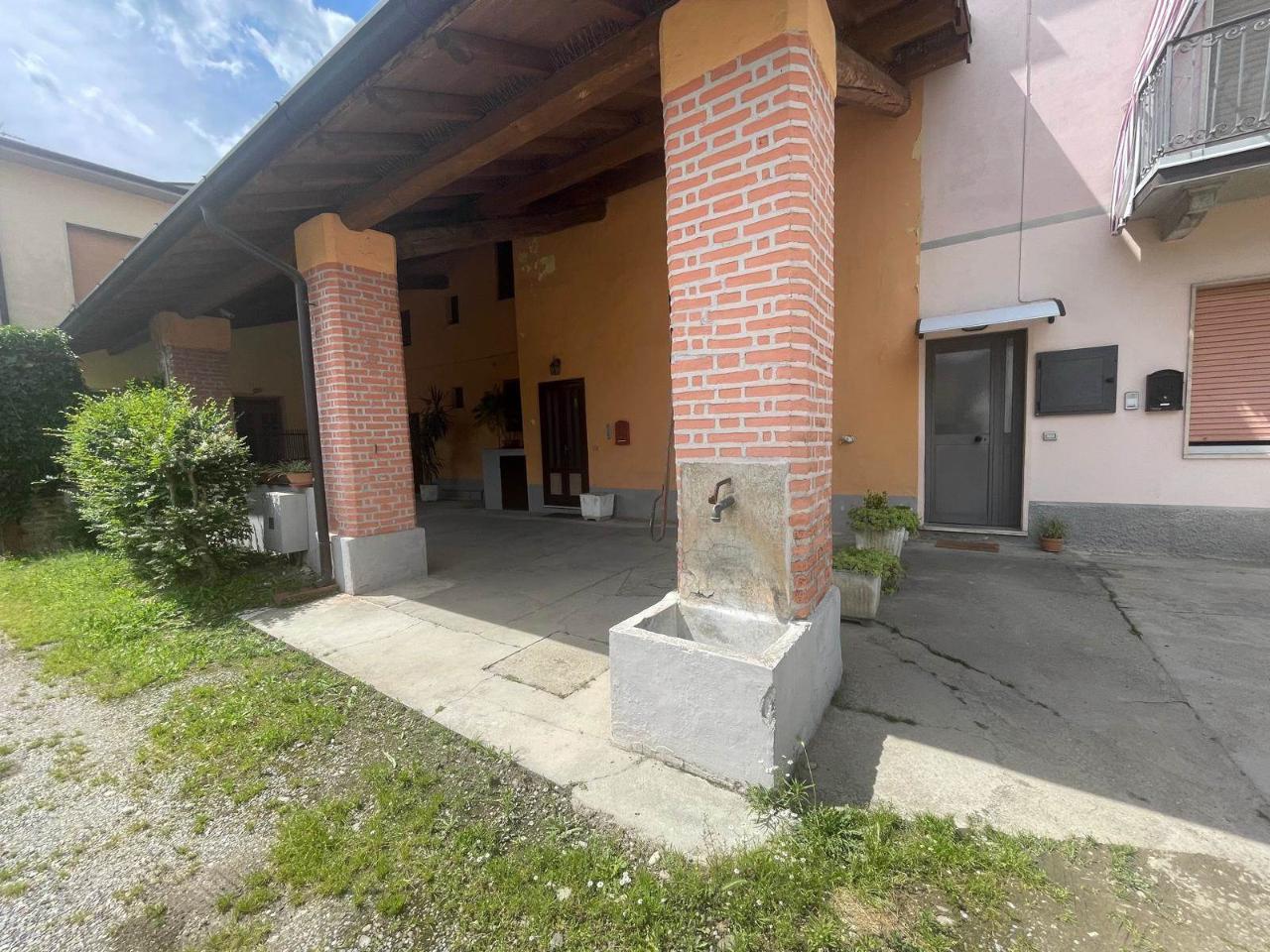 6 rooms House in Crespiatica, Italy No. 154198