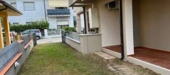 3-salle Appartement à Viareggio, Italy No. 263920 11