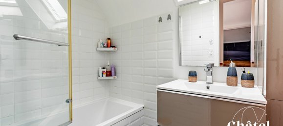 Дом с 3 спальнями в Сен-Максимен-ла-Сент-Бом, Франция № 349083 16