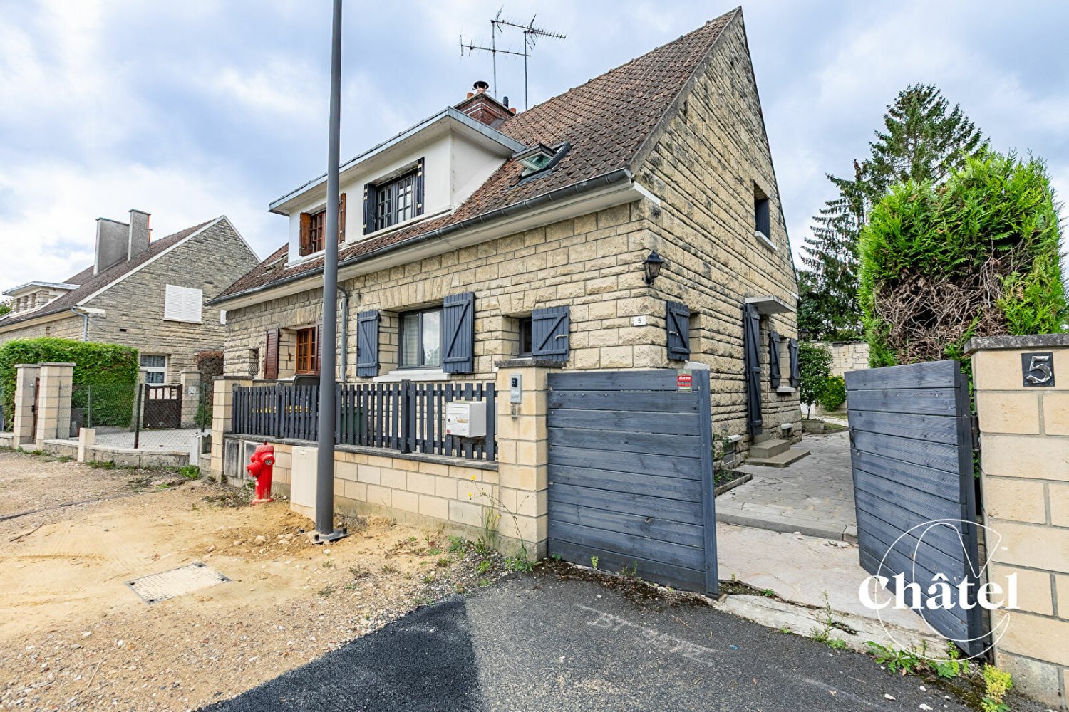 Дом с 3 спальнями в Сен-Максимен-ла-Сент-Бом, Франция № 349083